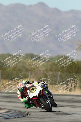 media/Dec-01-2025-Moto Forza (Mon) [[2daa91e15f]]/1-Advanced Group/Session 3 (Turn 3)/